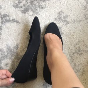 ferragamo black small wedges